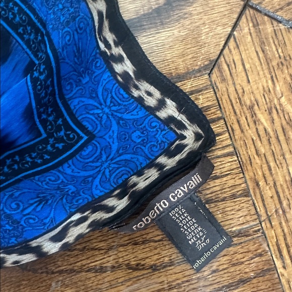 Roberto Cavalli Blue and Black Patterned Scarf - Picture 2 of 6